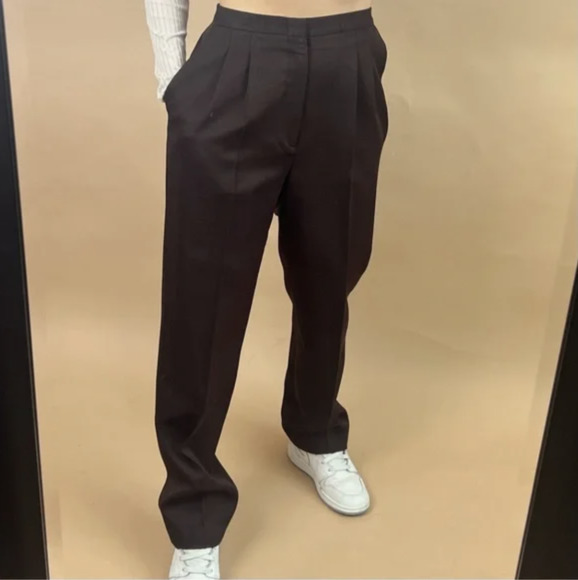 Loose Pleated Trousers